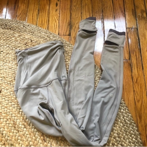 SOLD // Lululemon Hug Your Core SHR Tights 28” *R Rejuvenate Dark Chrome Size 2 - Picture 4 of 7
